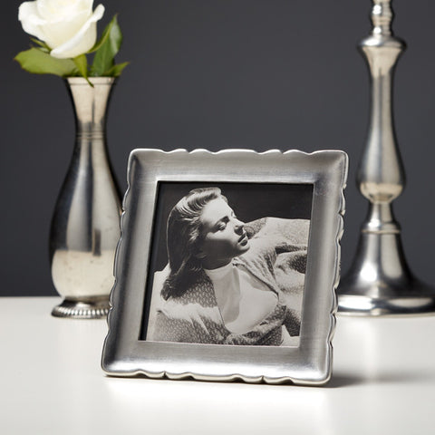 Carretti Square Photo Frame - 13.5 cm x 13.5 cm - Handcrafted in Italy - Pewter
